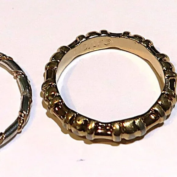 Vintage Women's Rings Gold & Silver Tone Bundle 2PC One AVON SIZE 6.75 & 4.75 - Picture 3 of 4